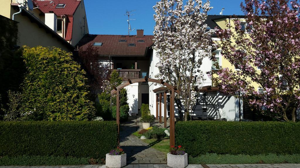 Apartment Pension Stark Františkovy Lázně エクステリア 写真