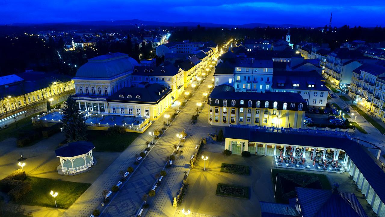 Apartment Pension Stark Františkovy Lázně エクステリア 写真