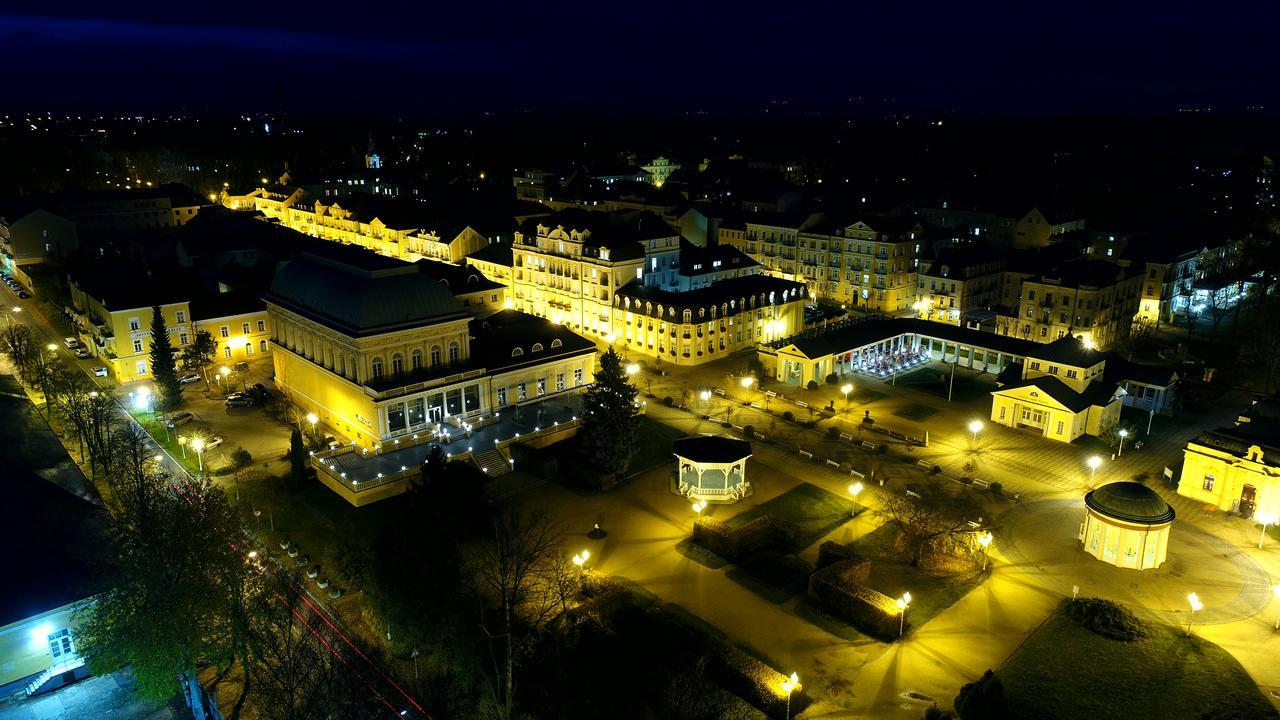 Apartment Pension Stark Františkovy Lázně エクステリア 写真